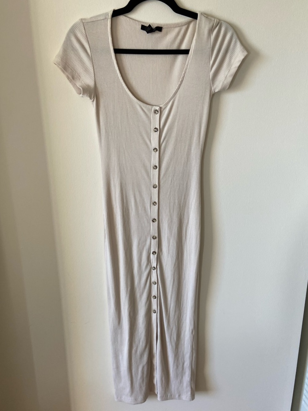 Forever 21 Cream Ribbed Button-Front Midi Dress
